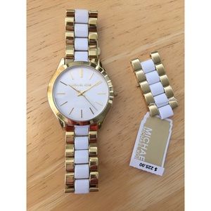 Micheal Kors Watch - Gold